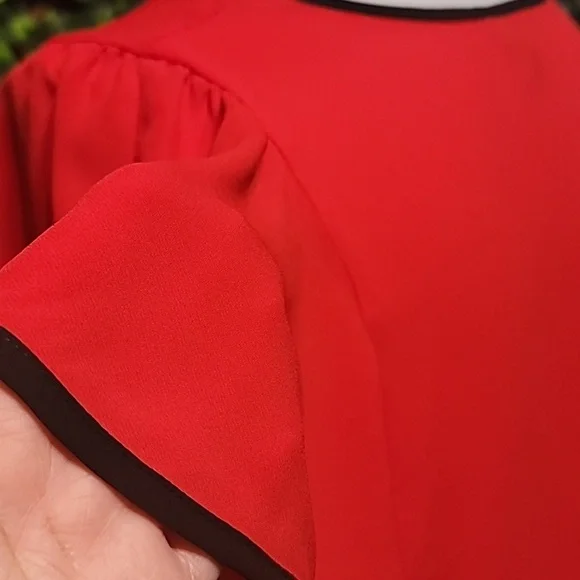 B-Design Large Red Top - Picture 4 of 6